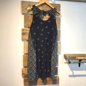 Denver Hayes Floral Sleeveless Dress